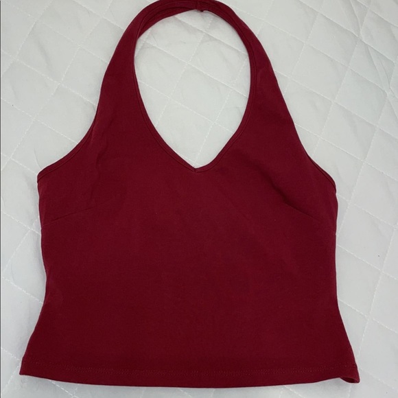 Cute halter top - Picture 1 of 3